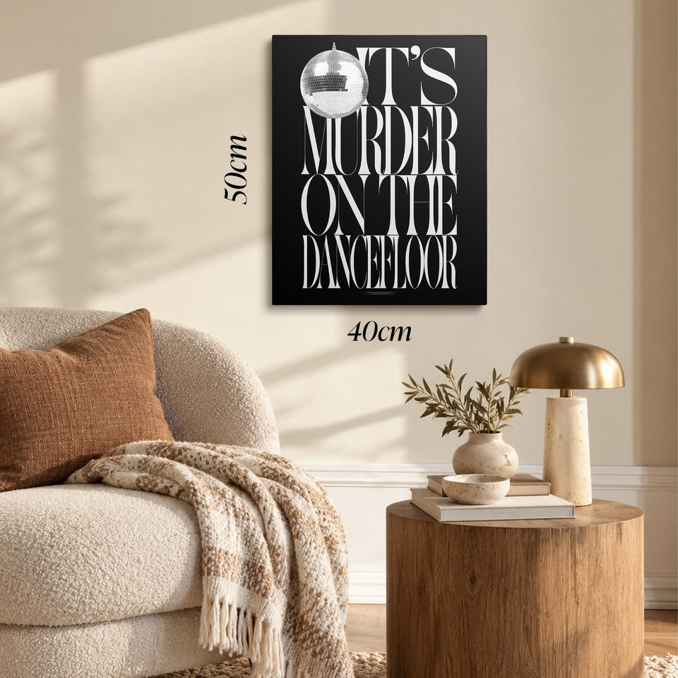 Toile Dancefloor accrochée dans un salon au-dessus d’un canapé, avec ses cotes 40 × 50 cm