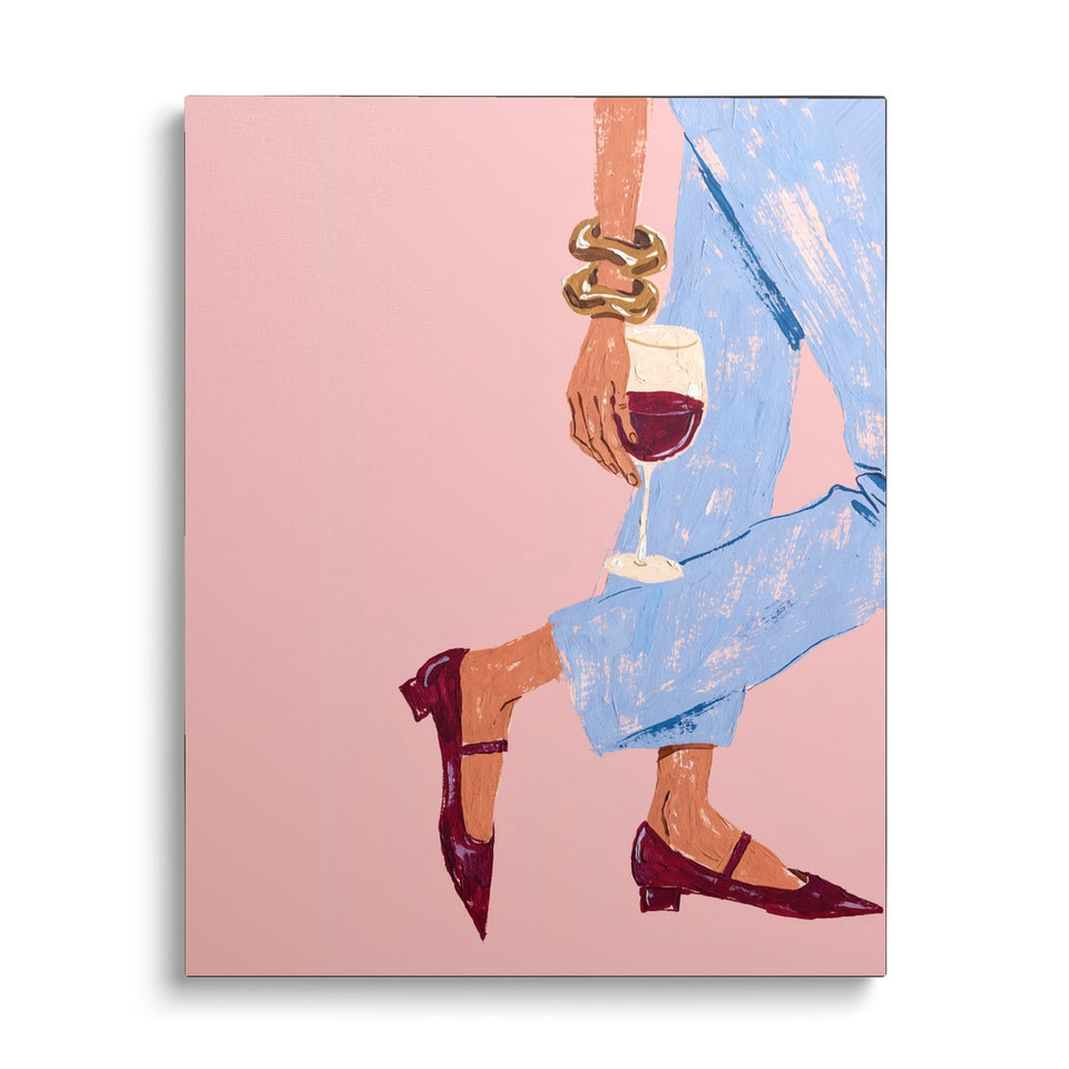 Toile Dernier Verre vue de face sur fond blanc : peinture d’une main tenant un verre de vin rouge, pantalon bleu et souliers bordeaux sur fond rose